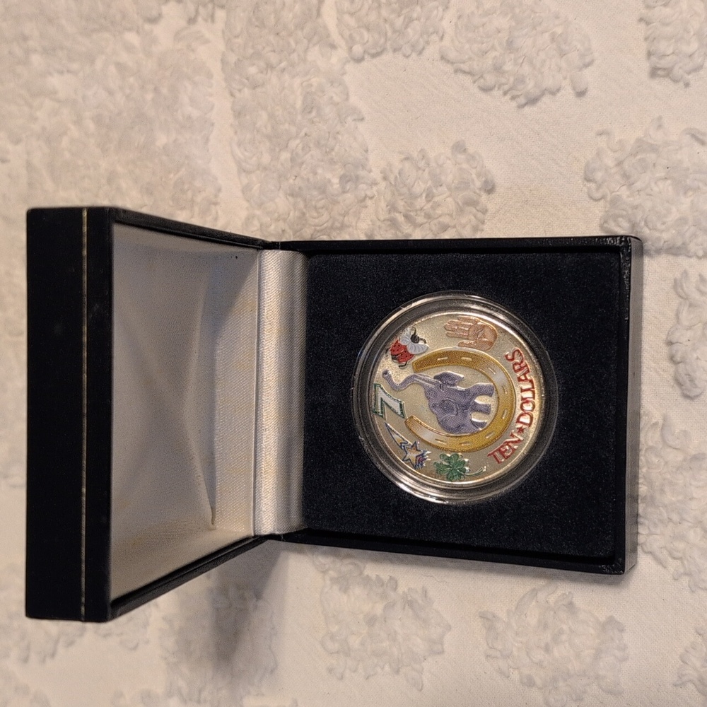 Year 2000 Liberia Lucky Colorized $10 Coin